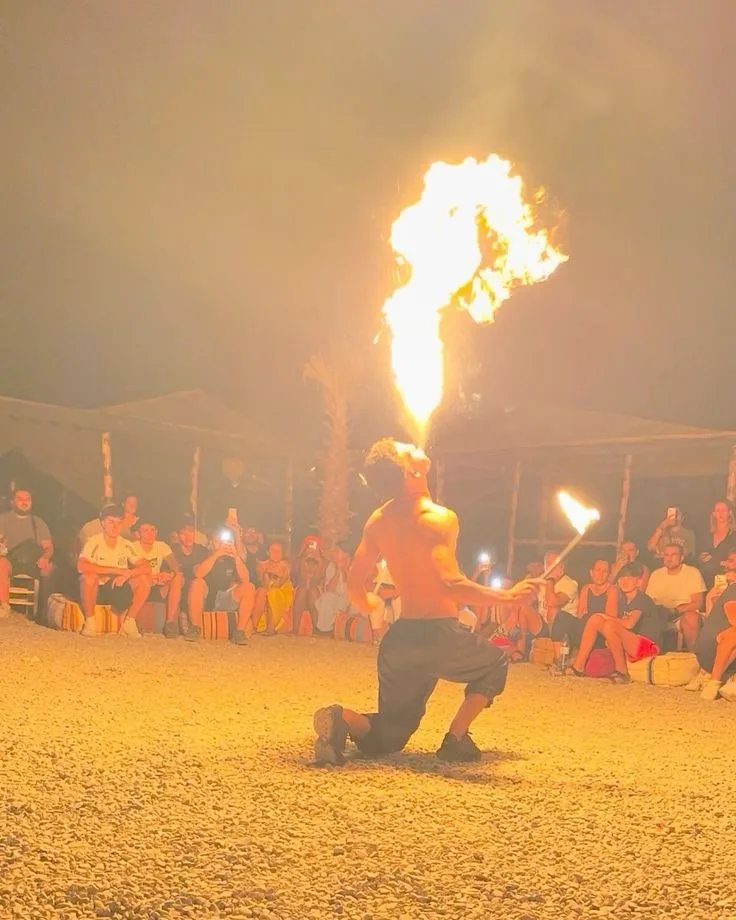 Dragon fire show Fire show at a desert dinner in Agafay
