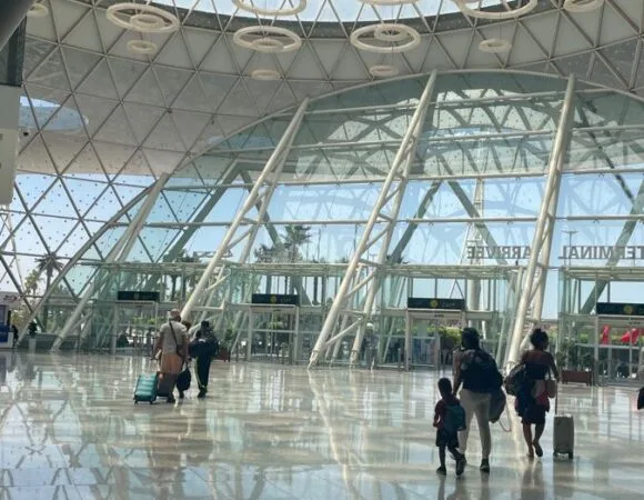Marrakech Menara Airport to City Center: All Transfer Options