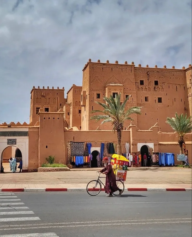 Kasbah en terre dans la région de Ouarzazate