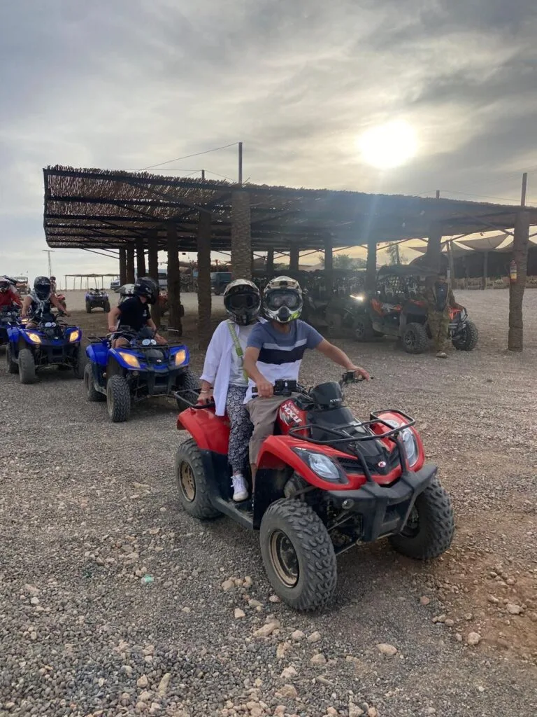 Quads dans le désert d'Agafay
