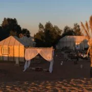 Campement de luxe dans les dunes de l'Erg Chebbi