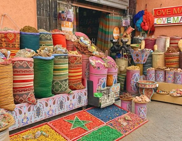 Shopping in Marrakech: Souks, Carpets and Bargaining Tips